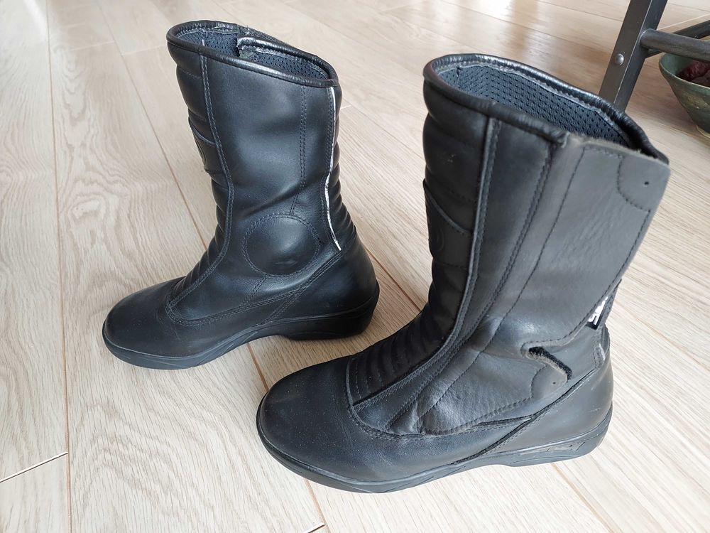 Bottes femme pour 2 roues motoris&eacute;es Chaussures