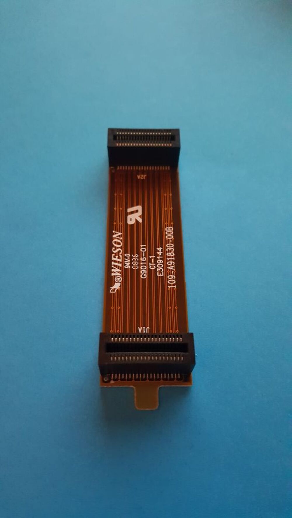 PONT CROSS FIRE CROSSFIRE WIESON
Matériel informatique