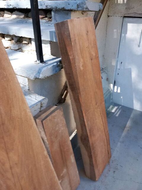 PLATEAUX BOIS ROUGE DUR  A DECOUPER 0 Cubris (06)