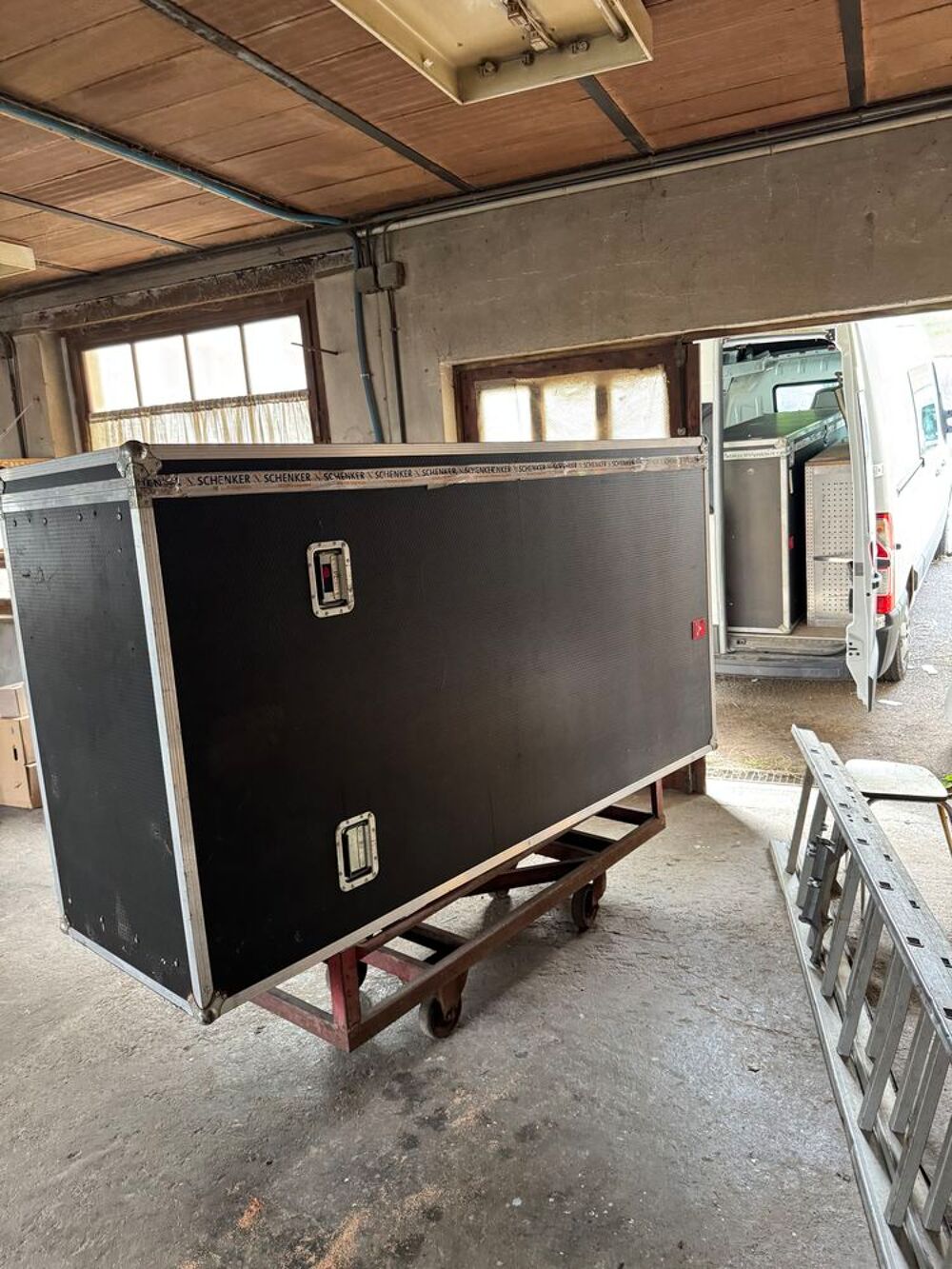 Malle de transport
Malle de rangement
Fly case
Flight case Meubles