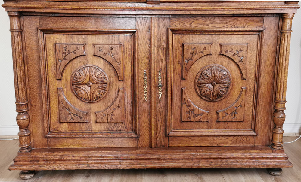 Grand buffet vaisselier en bois massif Meubles