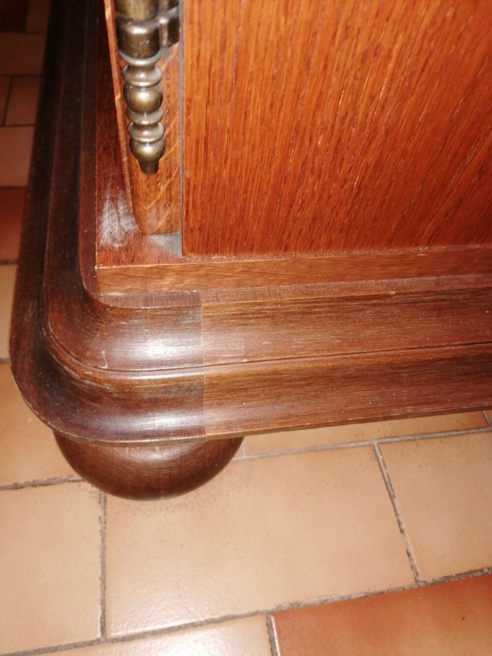 Armoire en ch&ecirc;ne massif 3 portes ? Miroir et 3 tiroirs Meubles