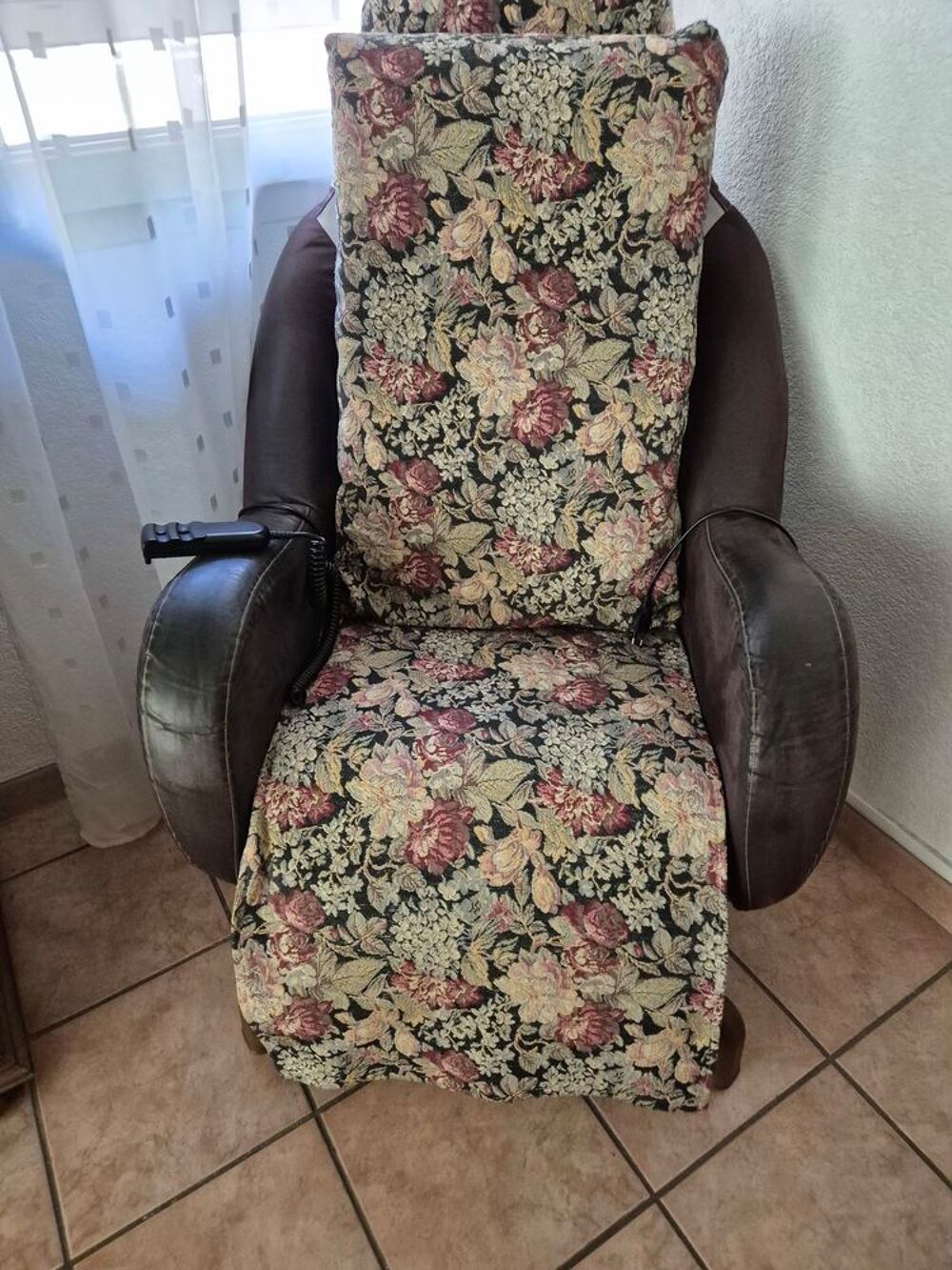 Fauteuil &eacute;lectrique Meubles