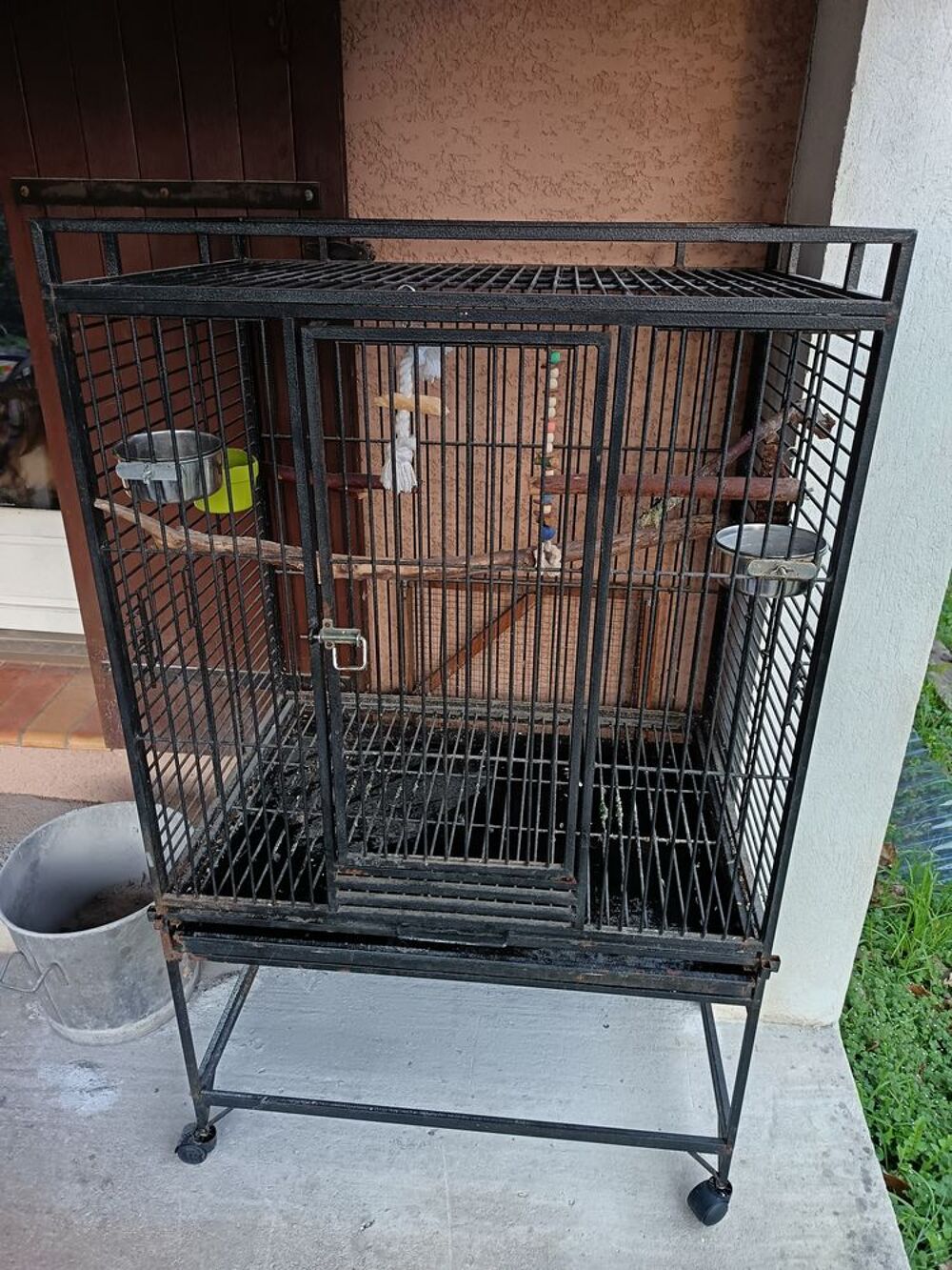   Cage perroquet  