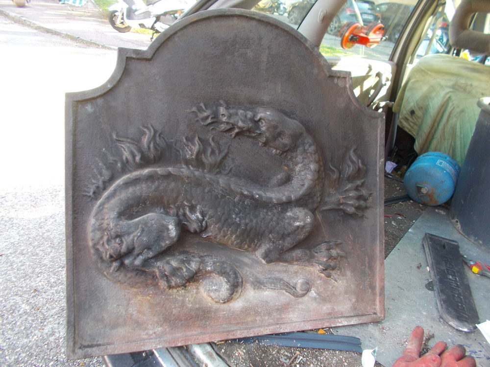 Plaque de chemin&eacute;e d&eacute;cor&eacute;e - Salamandre Bricolage