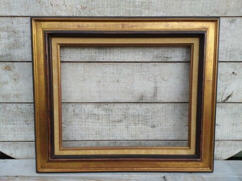 Cadre Bois Profil Renvers� Noir & Dor� Format 6F / Ref397
1 Loches (37)