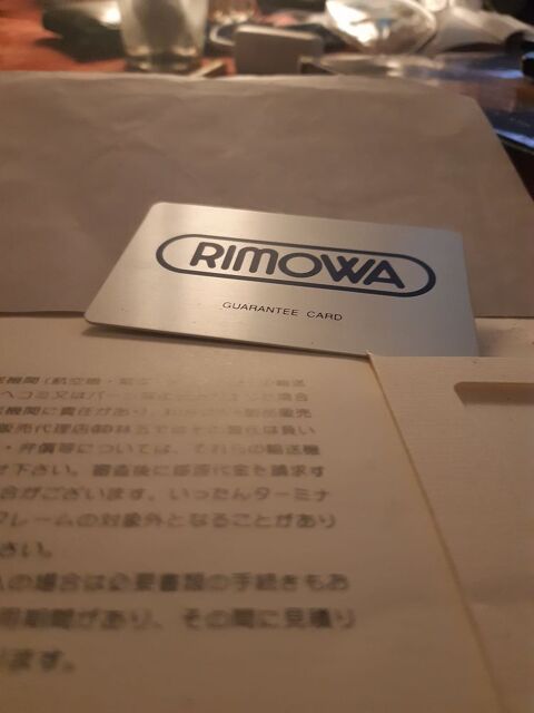 Valise Rimowa polycarbonate noire Paris 15 (75)