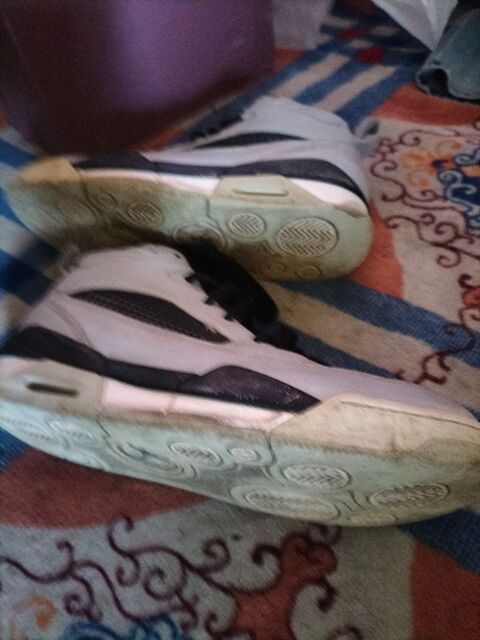 Basket Jordan air pointure 38 très bon état  30 Cachan (94)