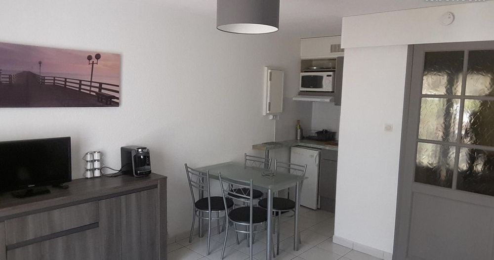   Appartement proche de la mer terrasse wifi  Pays de la Loire, Les Sables-d'Olonne (85100)