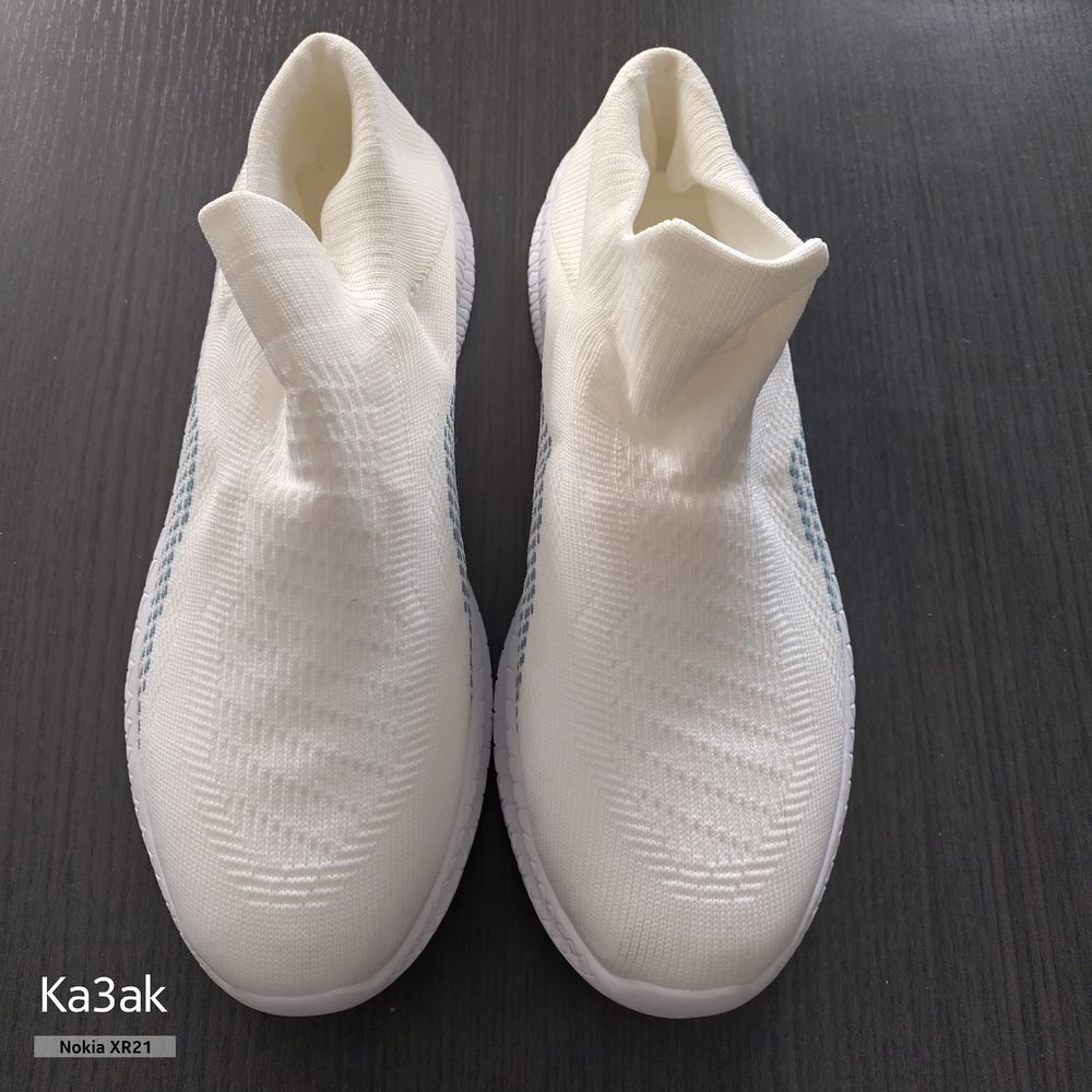 Baskets - Chaussures D&eacute;contract&eacute;es Pour Hommes &amp; Femme, 
Chaussures