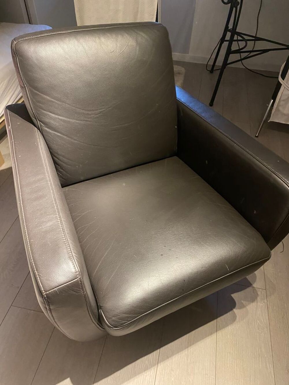 fauteuil cuir Meubles