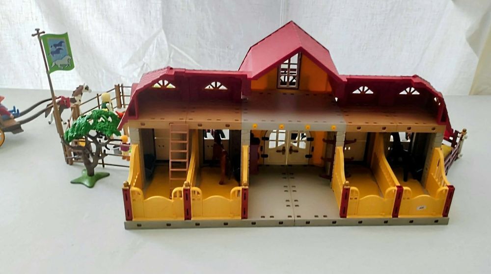 Playmobil Country 5221 Grand Haras box chevaux et enclos Jeux / jouets