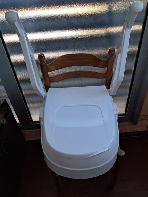 Rehausseur de toilette  0 La Valette-du-Var (83)