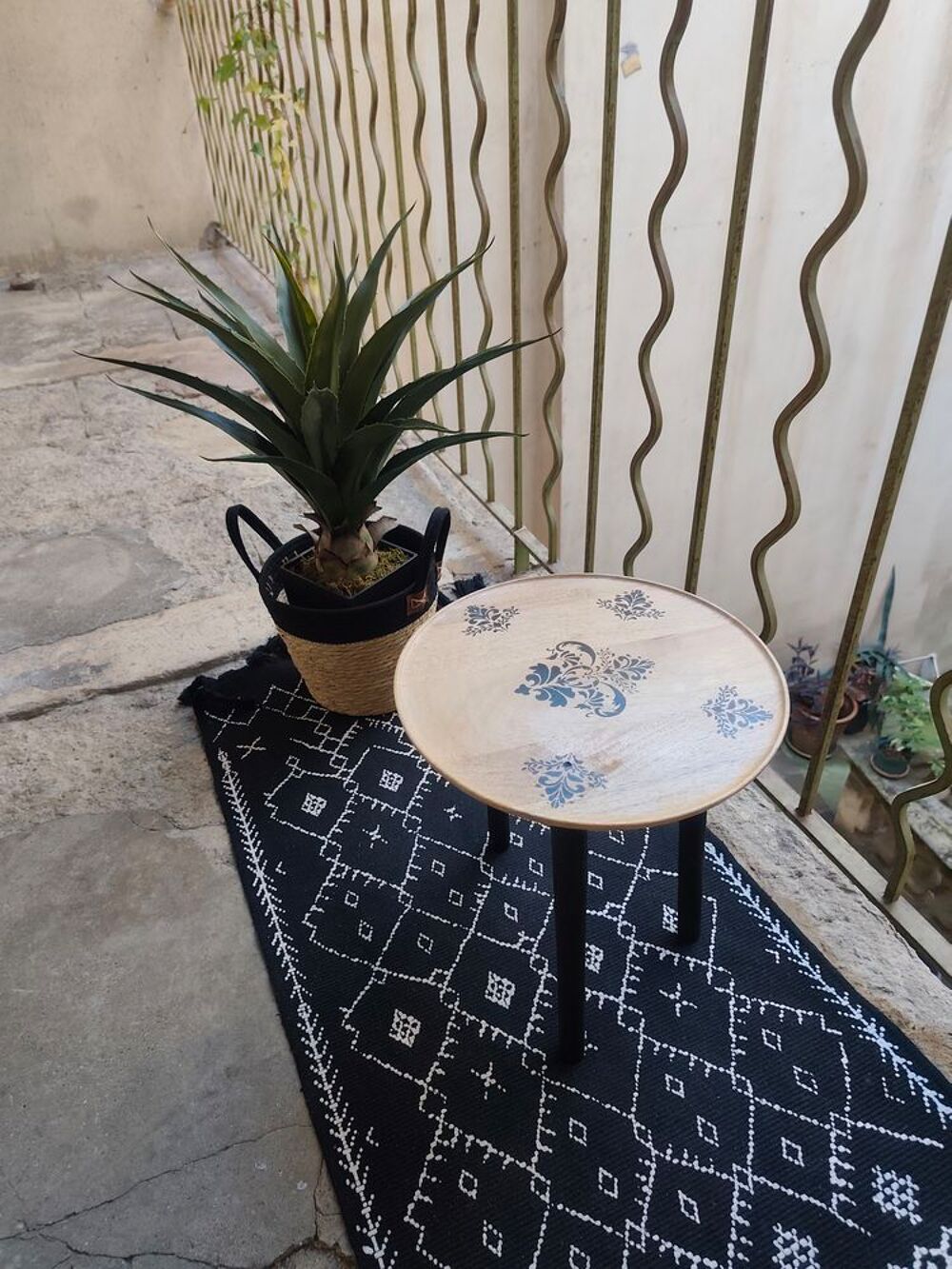 Table basse mandala fait main Meubles