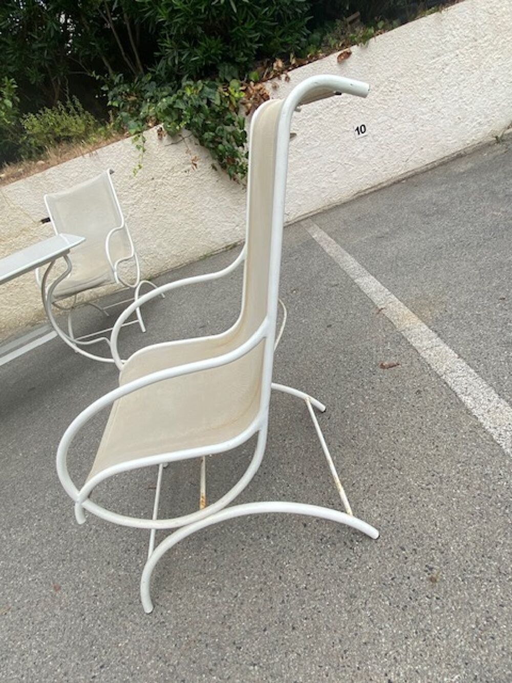 Table de jardin avec fauteuils Meubles