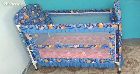 Berceau en m�tal blanc, avec matelas 50� pour gar�on 50 Saint-Joseph (97)