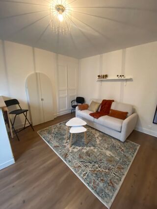  Appartement à louer 1 pièce 21 m²