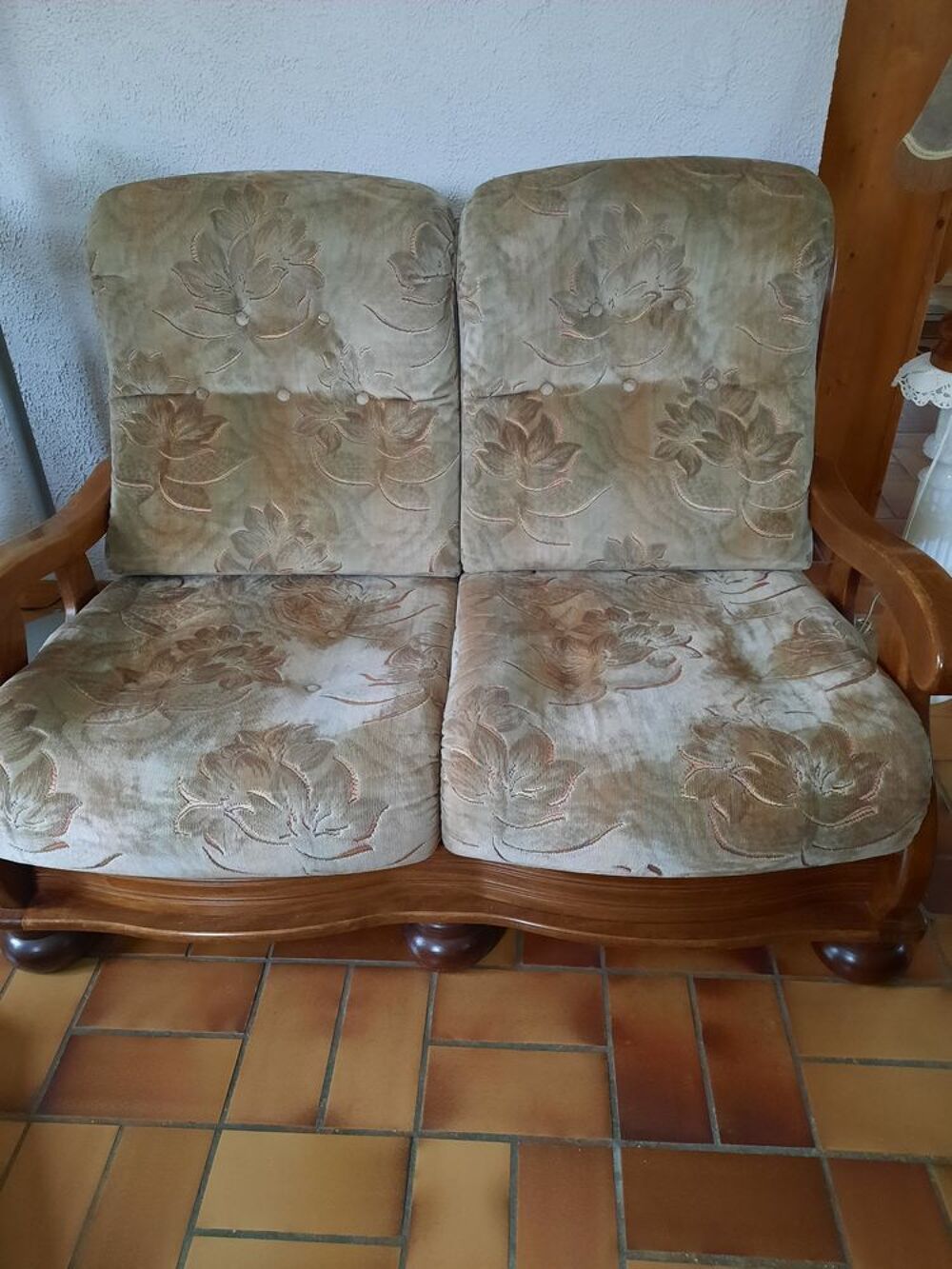 Canap&eacute; 2 places bois et tissu
Meubles