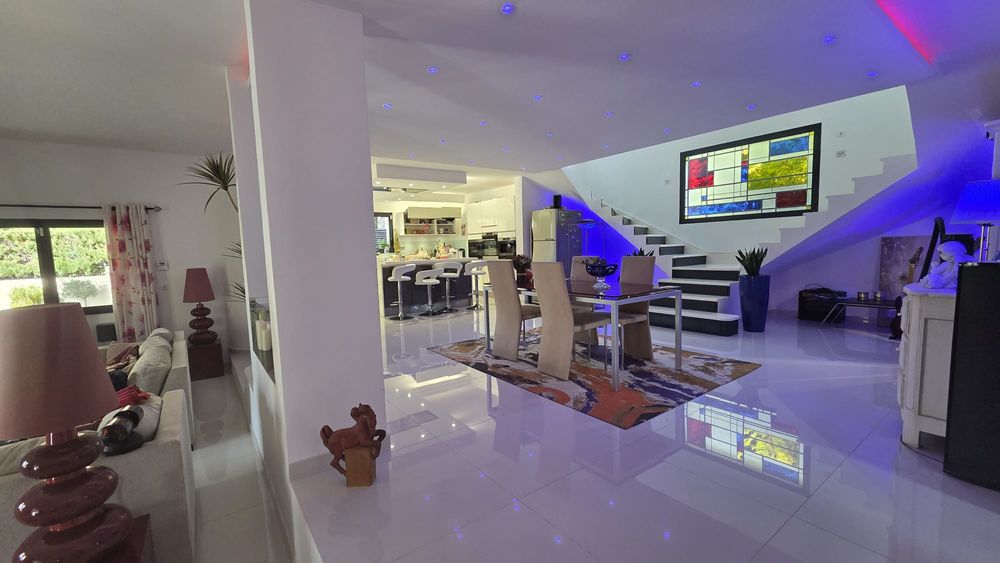 � vendre  Villa Le Rove (13740)