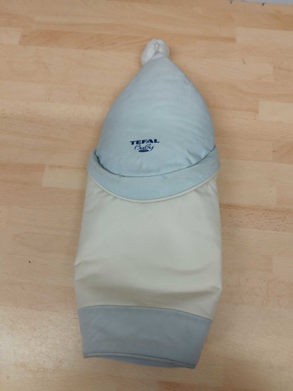 sac isotherme tr&egrave;s pratique pour les biberons Pu�riculture