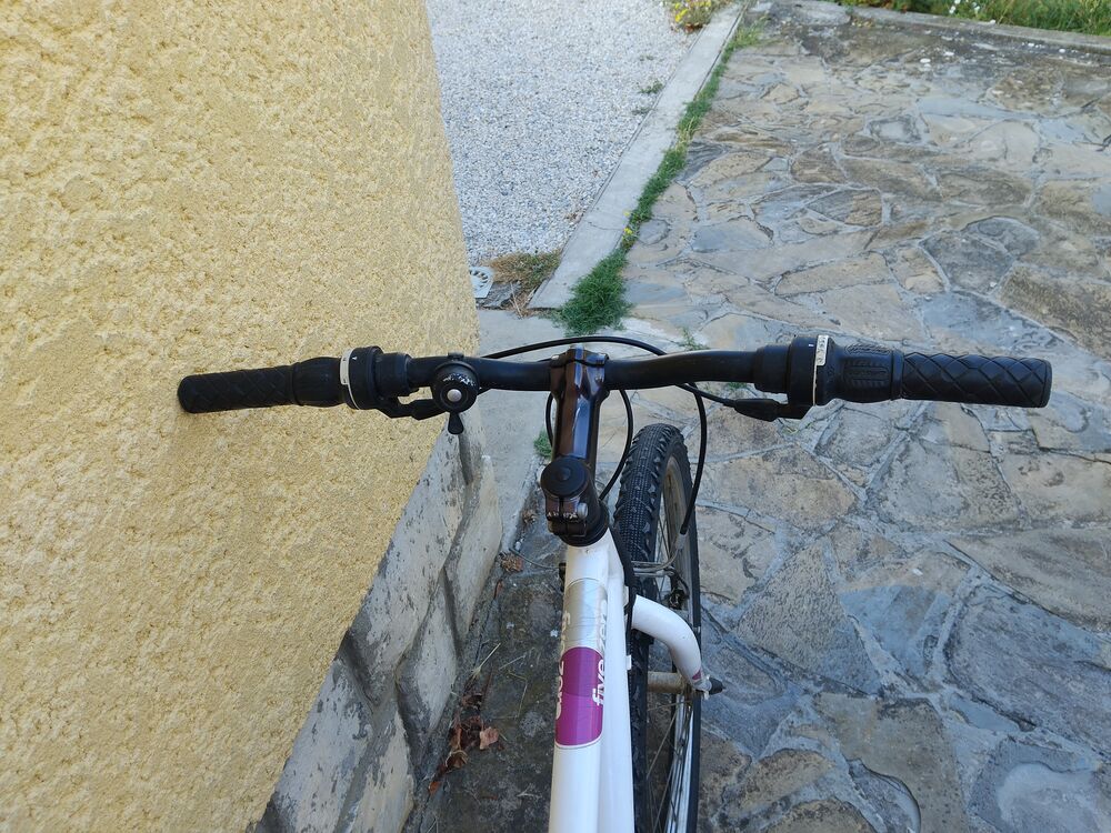 Velo ROCKRIDER BLANC DECATHLON POUR FEMME Vélos