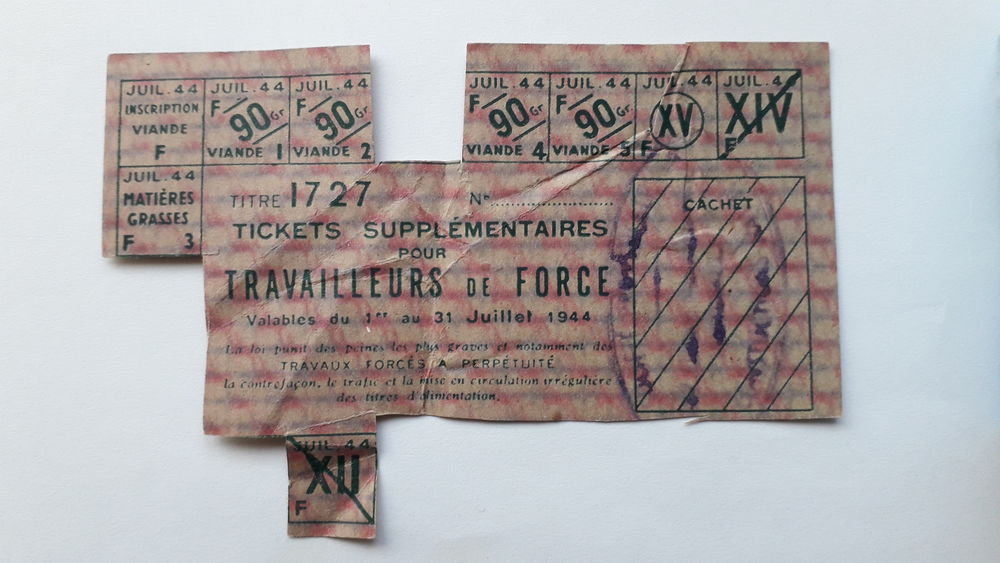 Ticket suppl&eacute;mentaire pour travailleurs de force 1944
