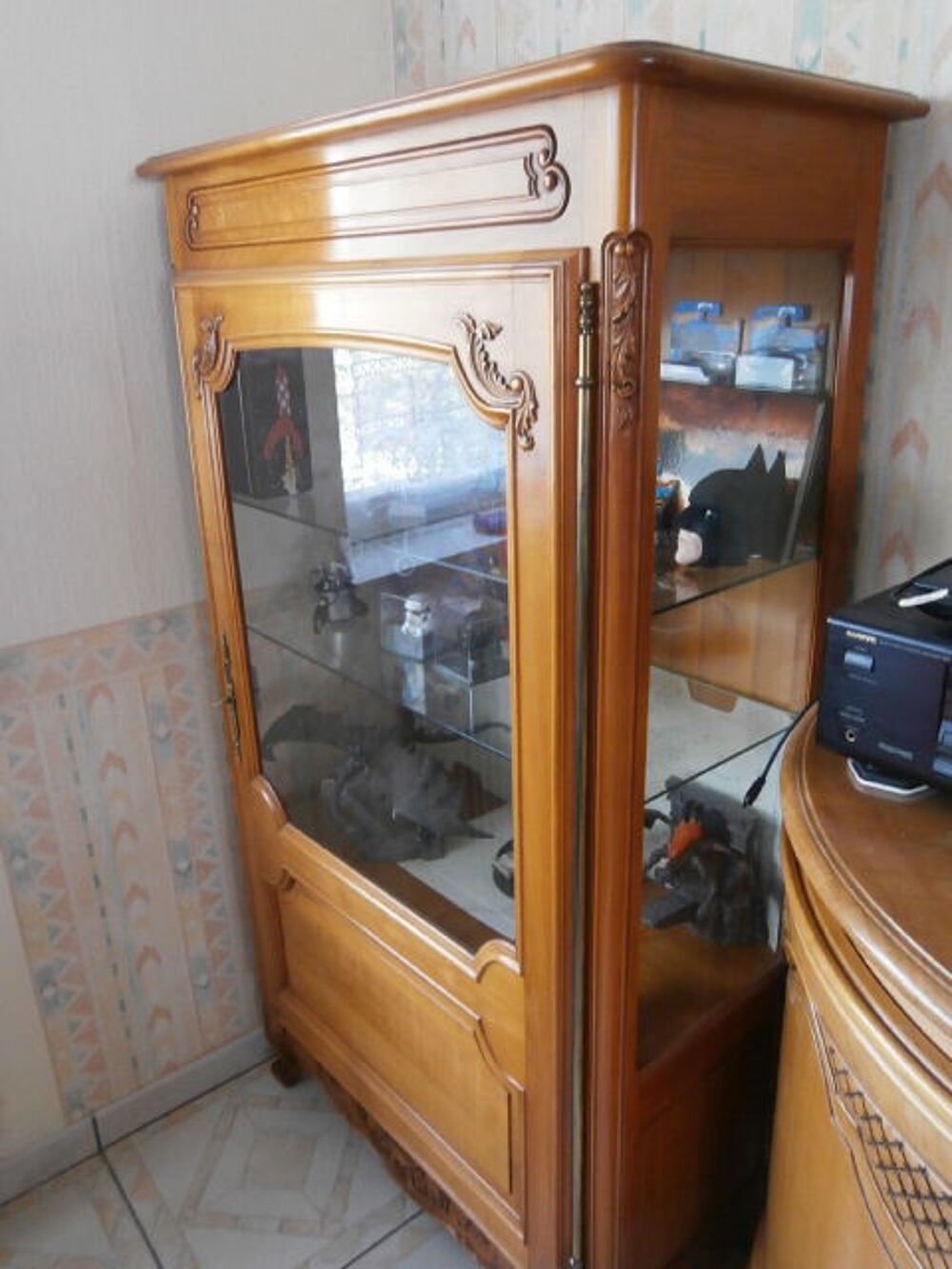 Meuble vitrine en bois massif Meubles