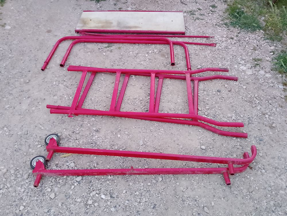 &eacute;chafaudage roulant plateau bois structure tubulaire acier Bricolage
