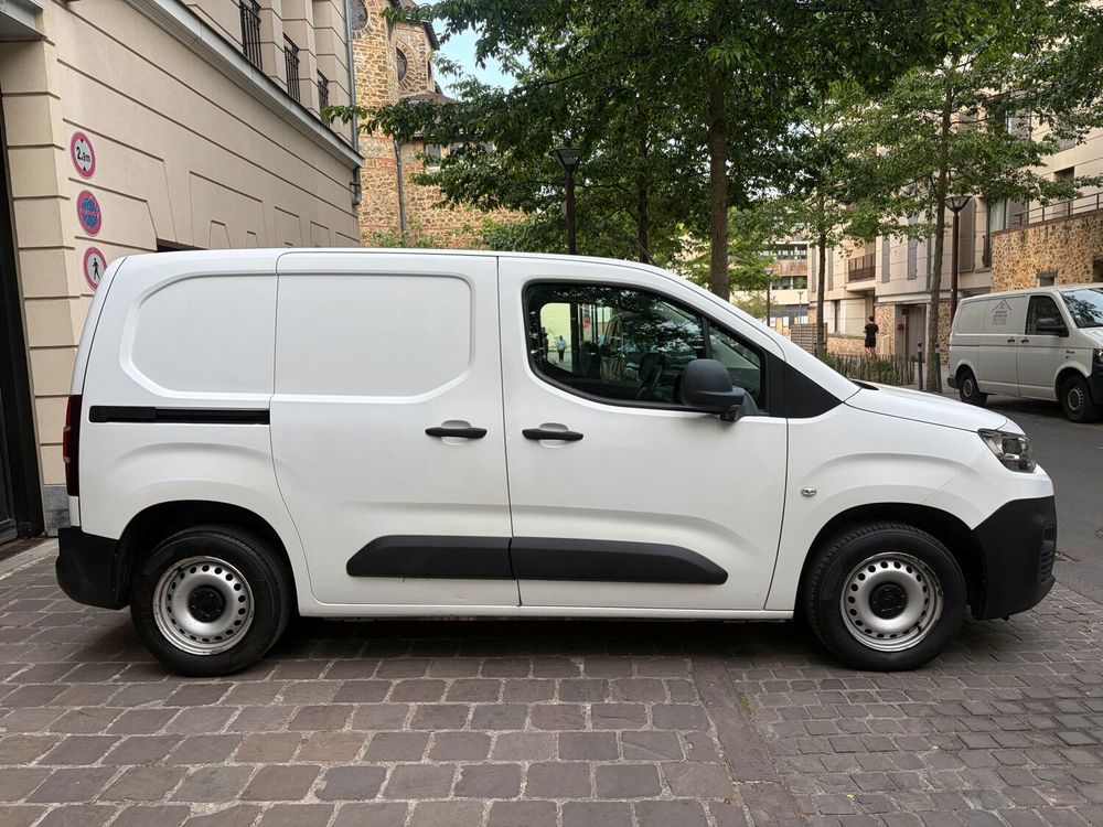 Berlingo BERLINGO VAN M 650 BLUEHDI 100 S&S DRIVER 2019 occasion 92370 Chaville
