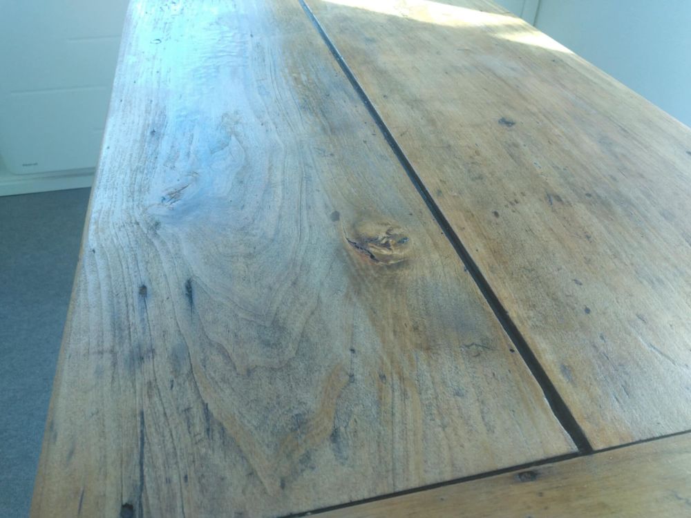Table en bois r&eacute;nov&eacute;e Meubles