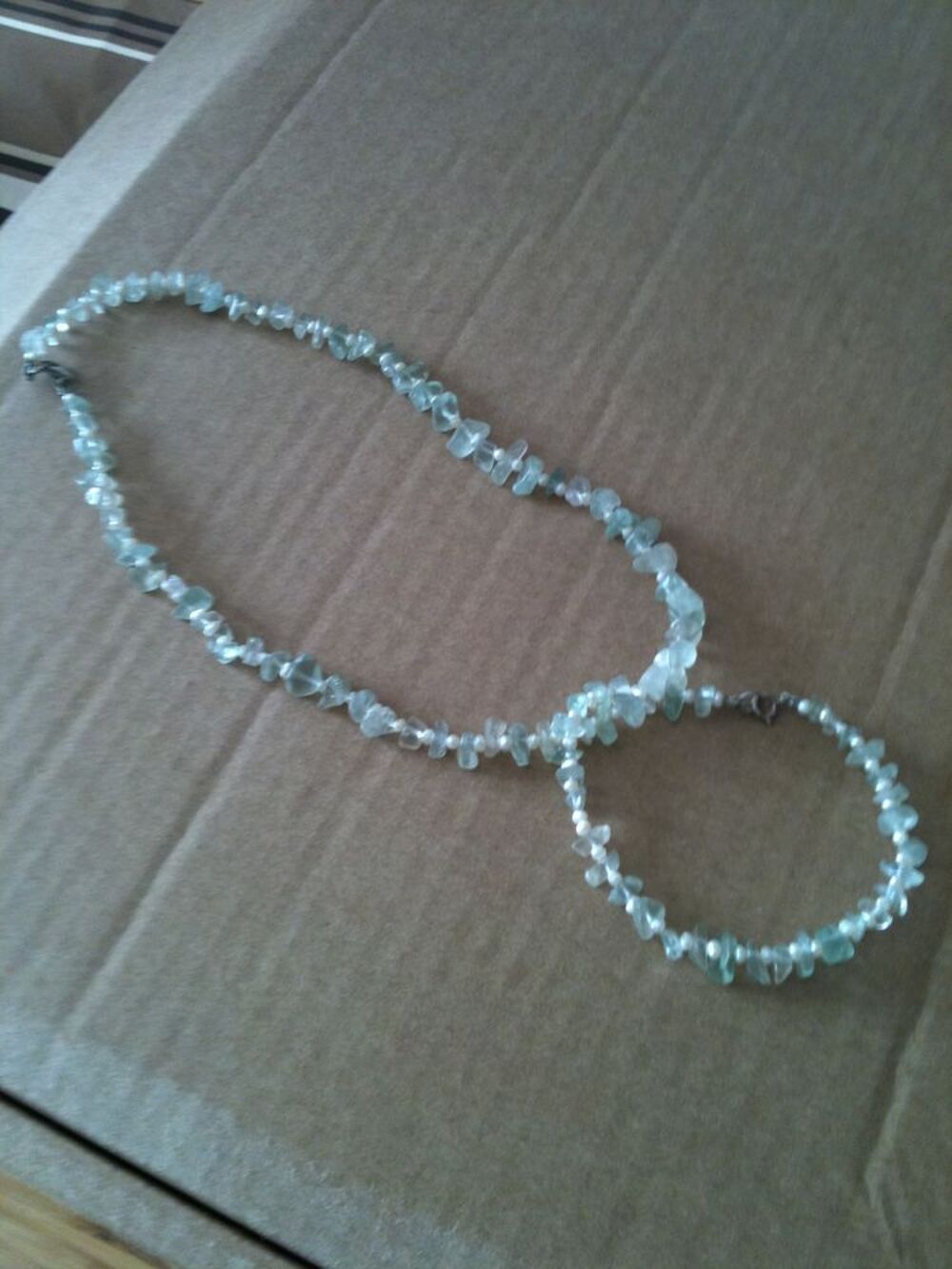 Diverses colliers fantaisie Bijoux et montres