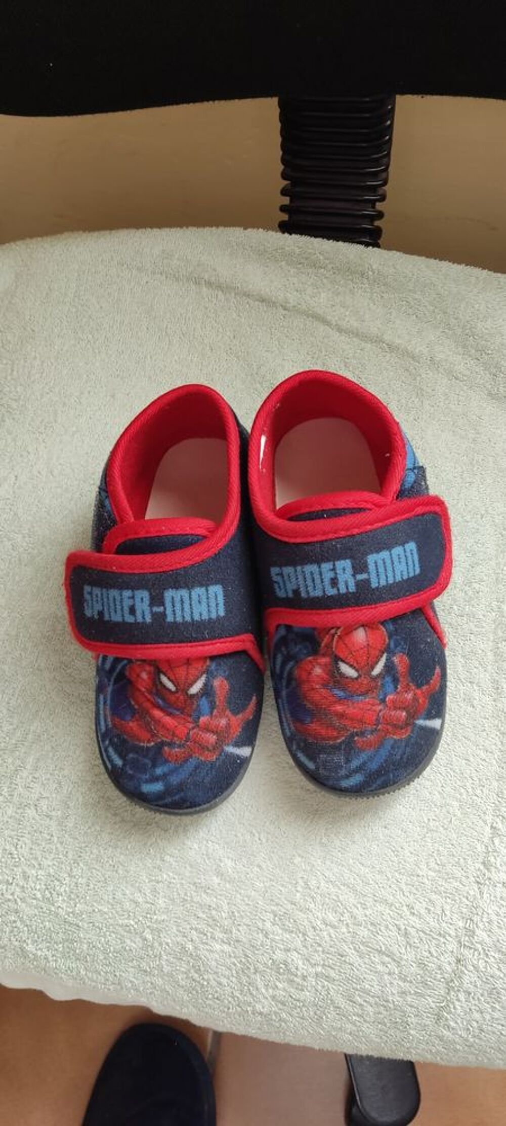 Pantoufle enfant Chaussures