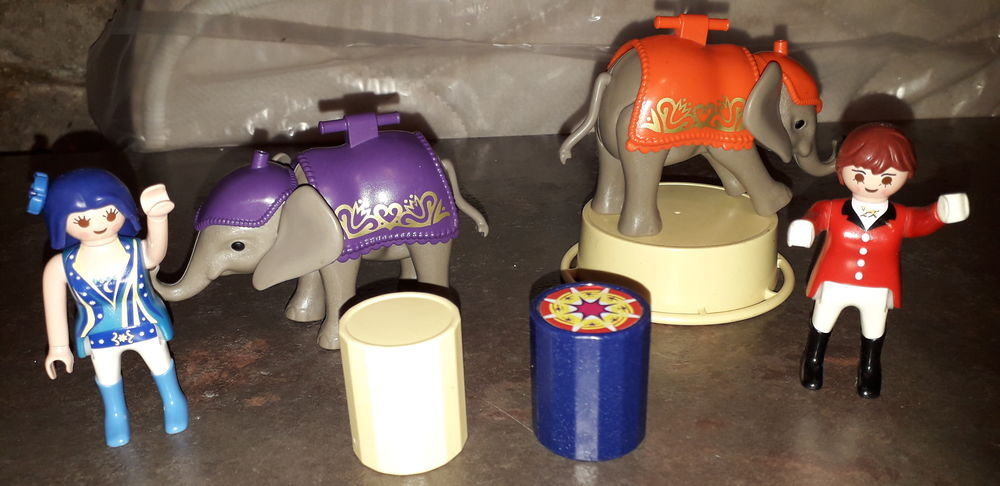 playmobils th&egrave;me cirque Jeux / jouets