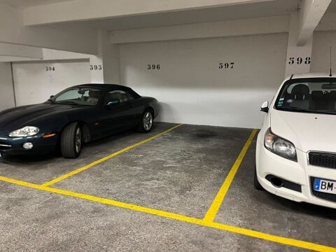  Parking / Garage  louer 12 m