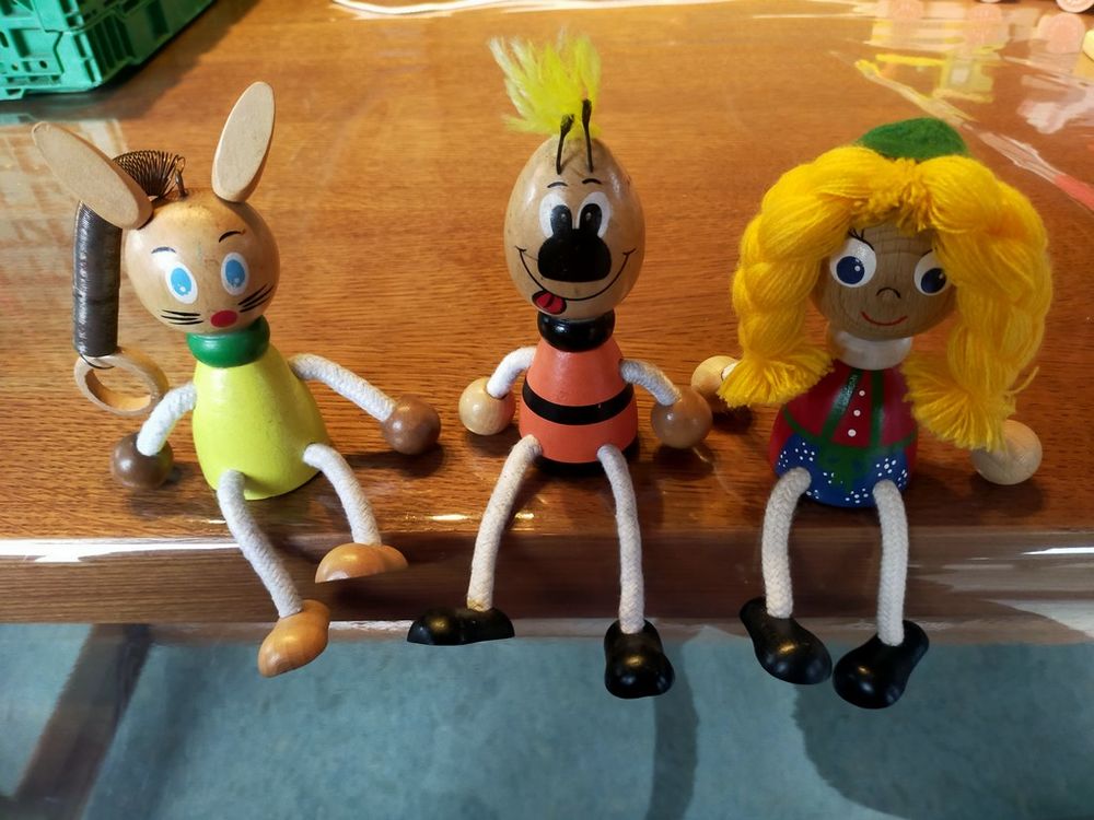 BOIS lot 3 personnages assis (2.50€ pce)
Jeux / jouets