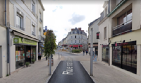   Local commercial centre-ville de Cholet 
