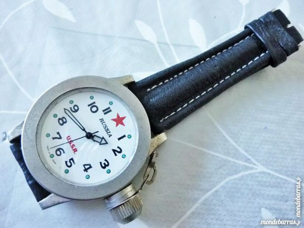 RUSSIA USSR montre m&eacute;canique r&eacute;pliq. Russe RUS0079 Bijoux et montres