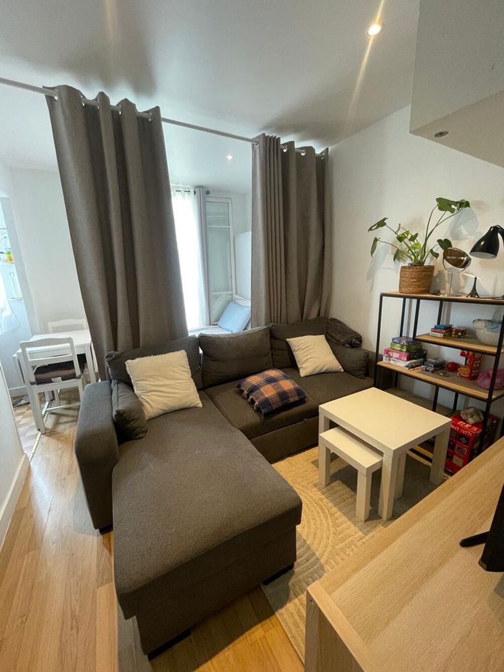   Appartement propre en face du Tram  Île-de-France, Courbevoie (92400)