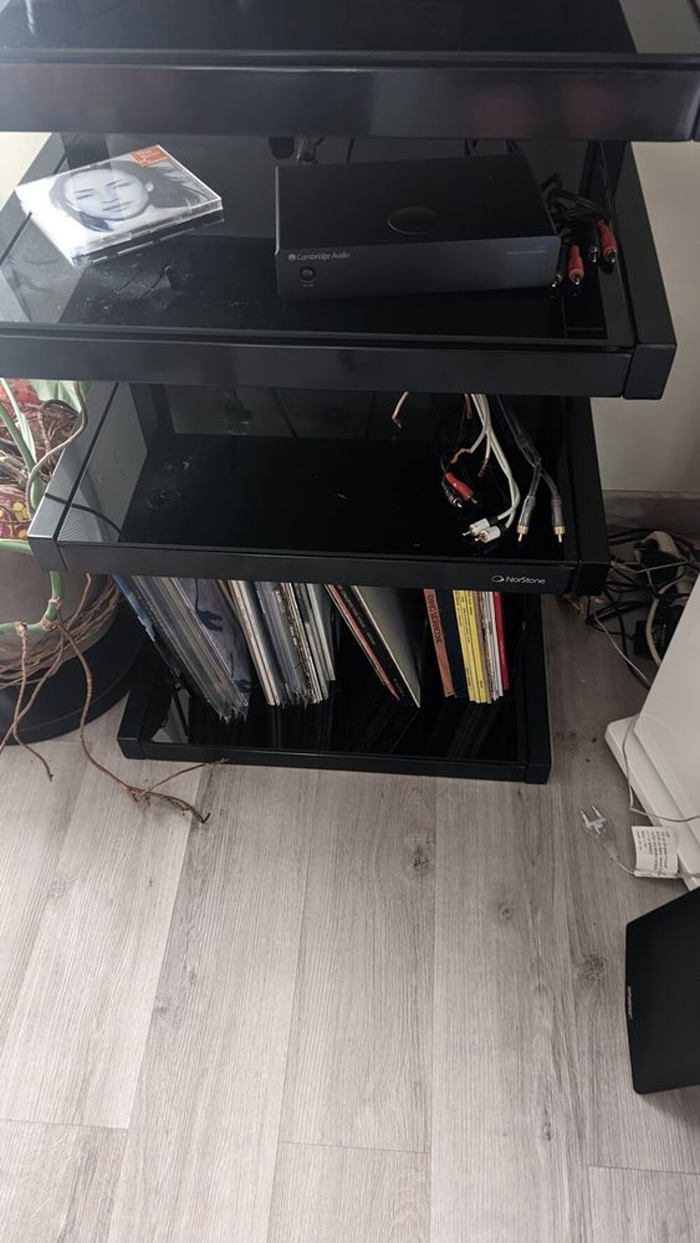 MEUBLE HIFI NORSTONE ESSE VINYL Audio et hifi