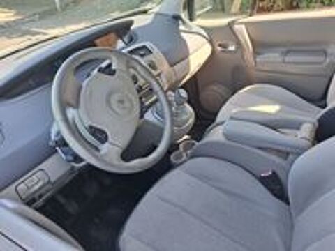 Grand Sc&eacute;nic II Grand Scenic 1.5 dCi 105 eco2 Carminat 5 pl 2009 occasion 63200 Riom