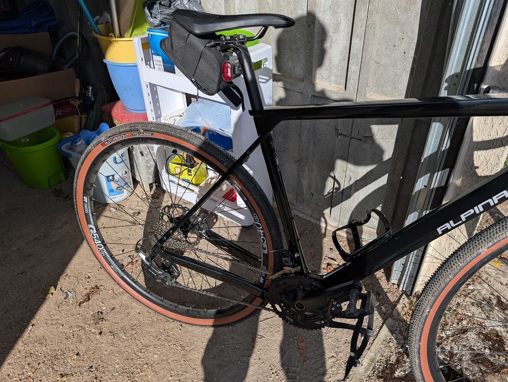 Gravel comme neuf Alpina carbone achet&eacute; neuf 2700 euros Vélos