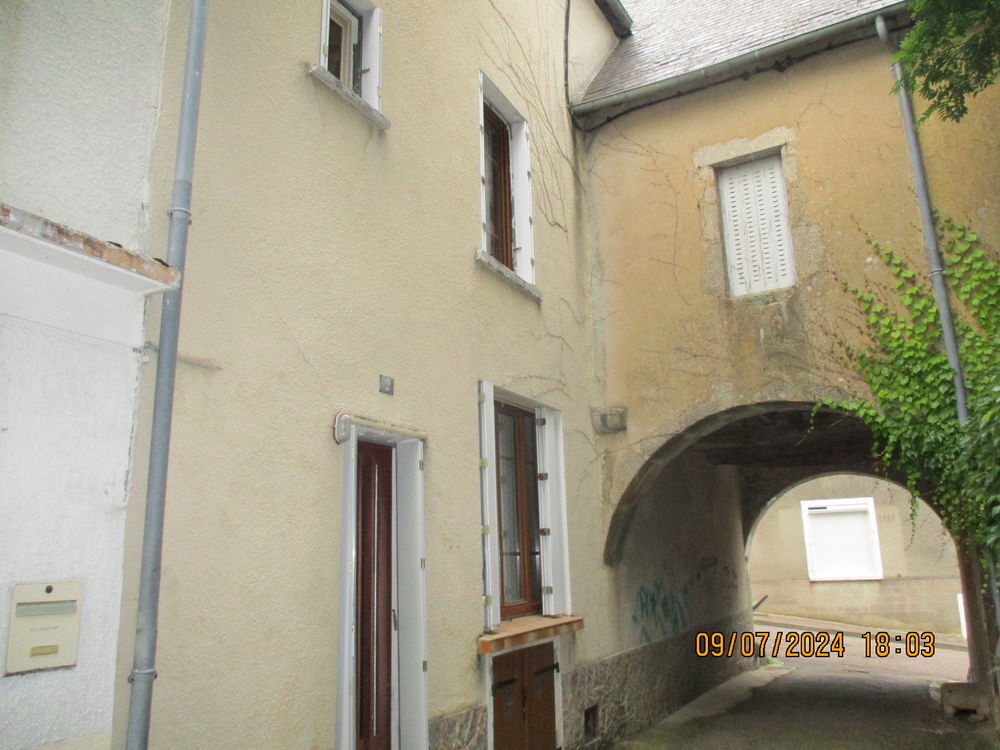 Maison 3 pièces 97 m² · à Château-Chinon Ville · 97 m² · 28 000 €