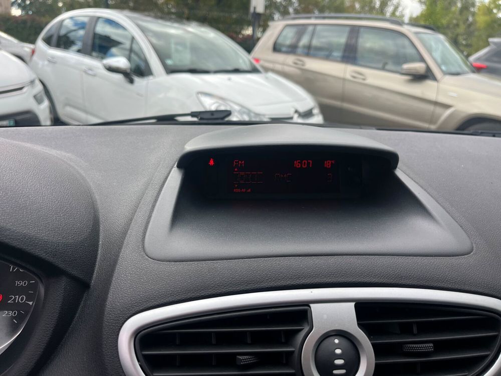 Clio III 1.2 16V 75 eco2 Expression Clim Euro 5 2011 occasion 82000 Montauban
