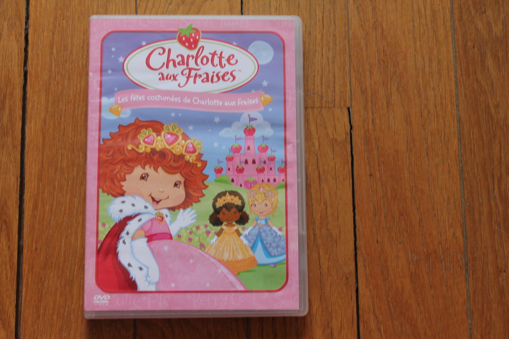DVD LES FETES COSTUMEES DE CHARLOTTE AUX FRAISES DVD et blu-ray