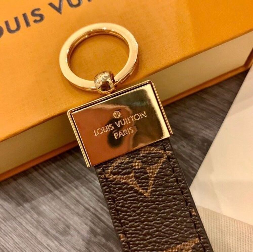 Porte-cl&eacute;s LV dans sa bo&icirc;te d origine Maroquinerie