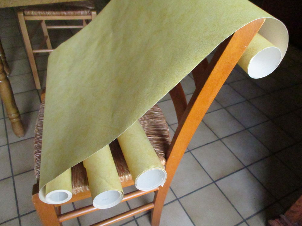 tapisserie jaune neuve et autres Décoration