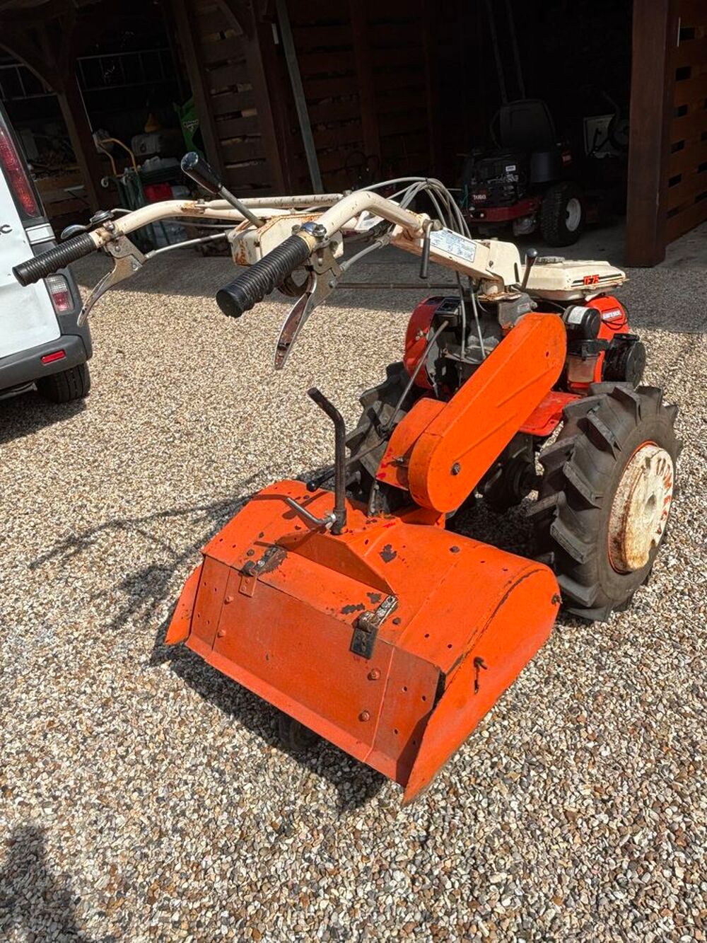 Motoculteur KUBOTA TF 75 Jardin