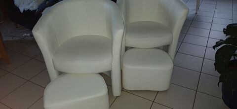 lot 2 fauteuils blancs Le Mans (72)