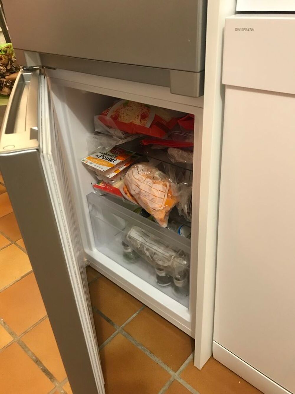 COMBINE REFRIGERATEUR CONGELATEUR BAS Electroménager