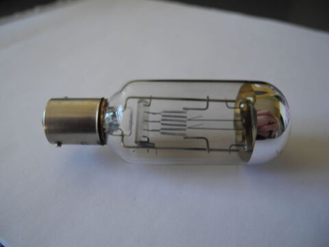 Lampe MAZDA 125v 300w, pour projecteurs diapos/cin 15 pinay-sur-Seine (93)